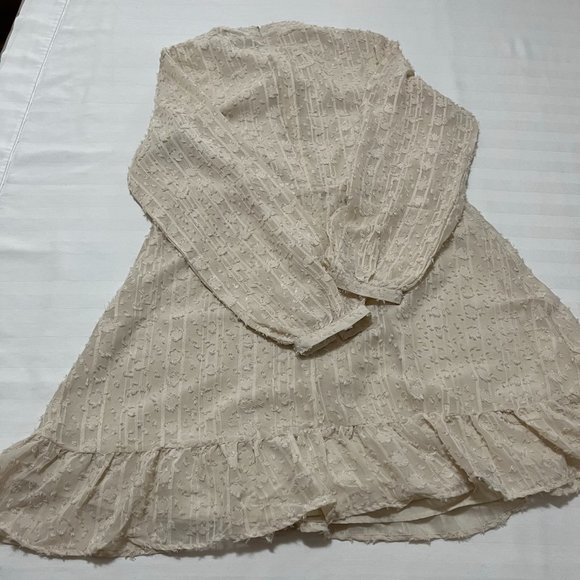 Vero Moda Dress Ivory Colour Size XL - Picture 6 of 12